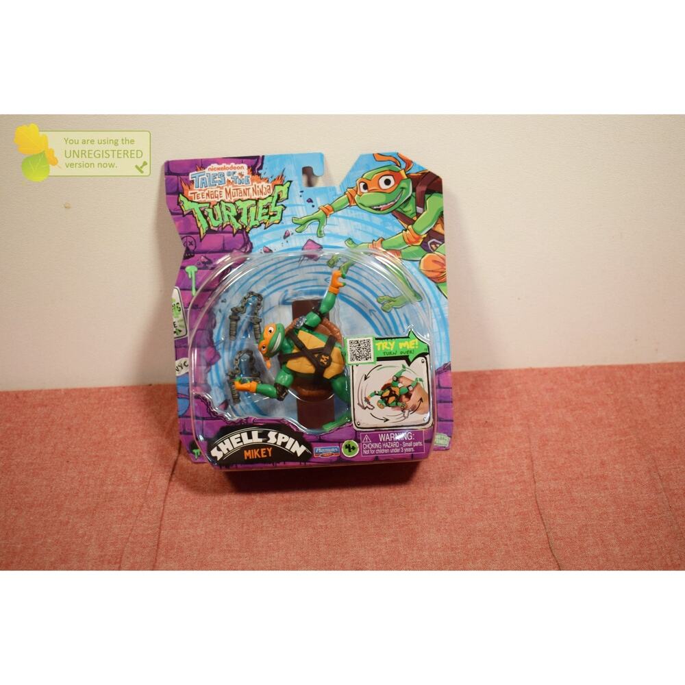 Teenage Mutant Ninja Turtles Shell Spin Raphael Basic Action Figure